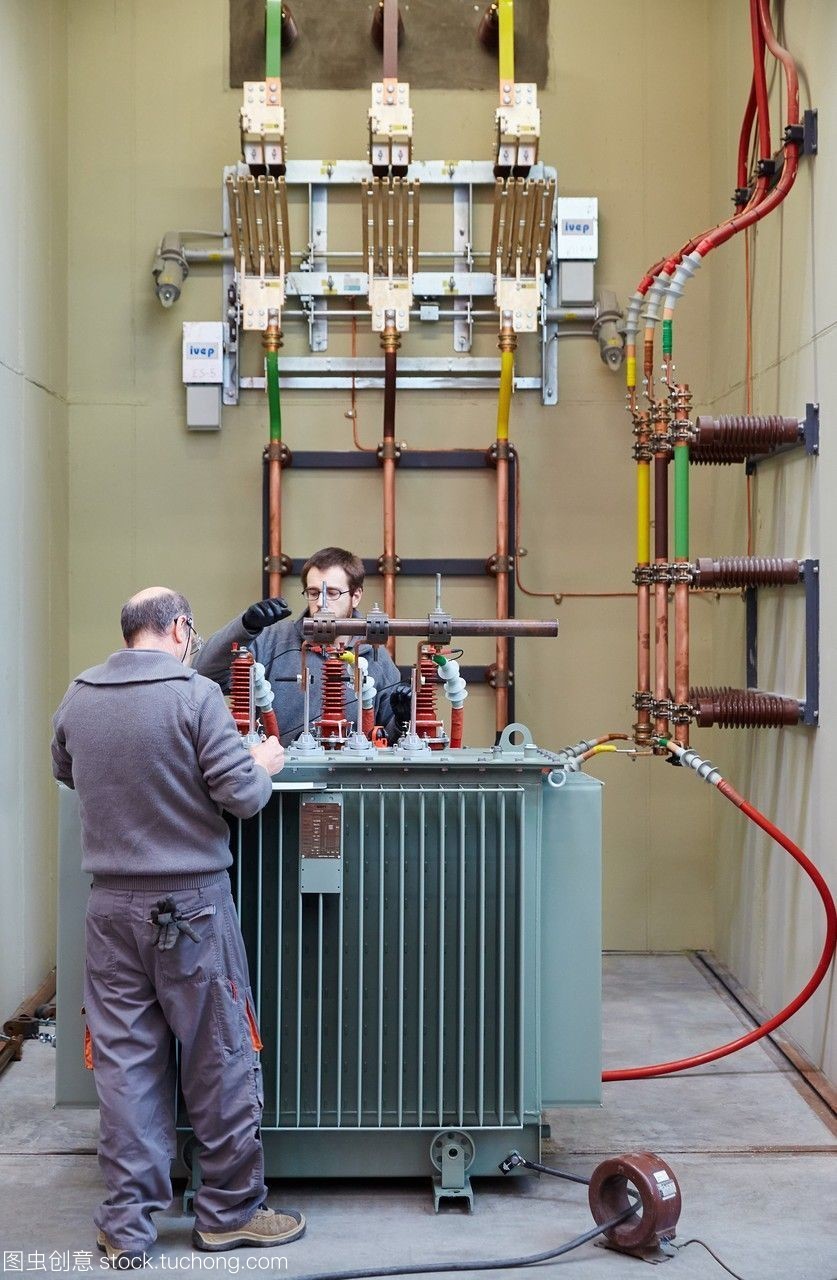 高电压实验室。测试台对高压产品进行绝缘测试,最高可达362kv。智能电网电气设备开发与认证实验室。实验室在国际层面上与一个伟大的实验能力在高压和大功率包括设备和组件测试智能电网电力系统对可再生能源和智能电力消耗量的管理电动汽车,建筑,需求管理&hellip;英格丽德是一个定制的基础设施和生活密切接触行业和全球科学界提供支持的应用研究和技术开发公司作为国际协作节点配置。tecnalia研究与创新。技术服务行业。bizkaia科技园区。derio。巴斯克的国家。西班牙。